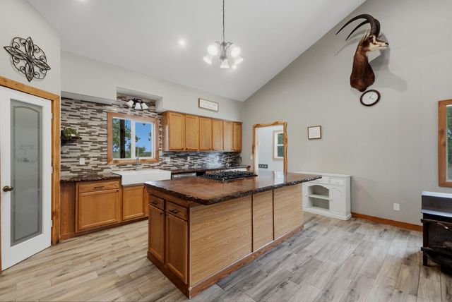 28559 Farm Road 1190, Eagle Rock, MO 65641