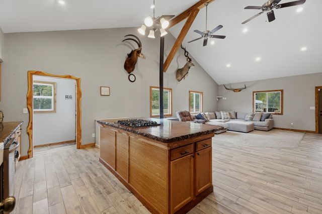 28559 Farm Road 1190, Eagle Rock, MO 65641