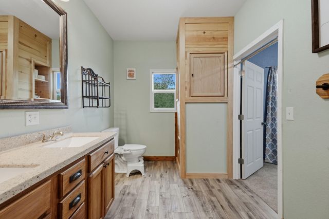 28559 Farm Road 1190, Eagle Rock, MO 65641