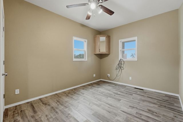 28559 Farm Road 1190, Eagle Rock, MO 65641