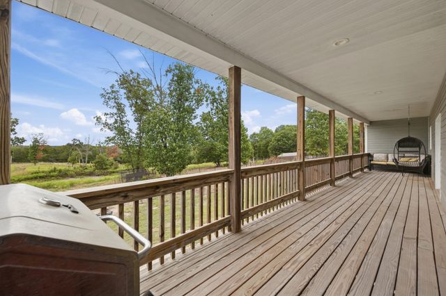 28559 Farm Road 1190, Eagle Rock, MO 65641