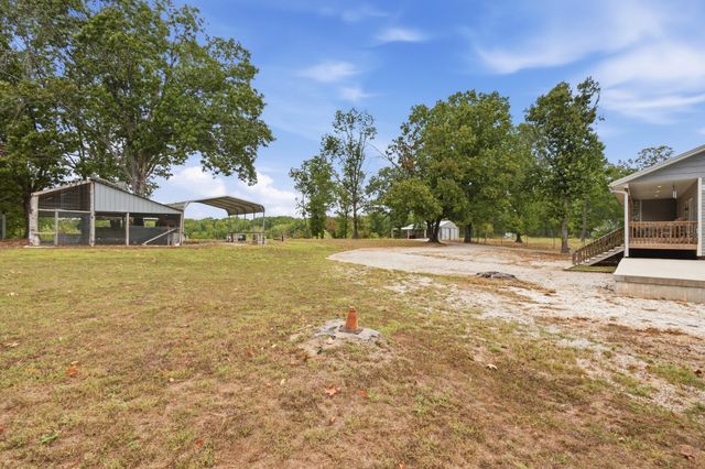 28559 Farm Road 1190, Eagle Rock, MO 65641