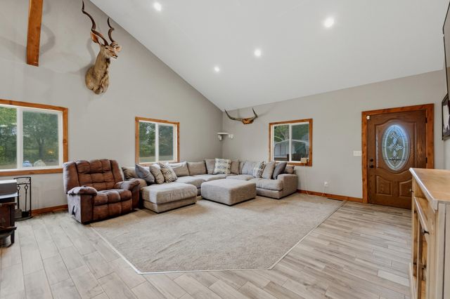 28559 Farm Road 1190, Eagle Rock, MO 65641