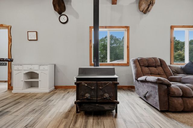 28559 Farm Road 1190, Eagle Rock, MO 65641