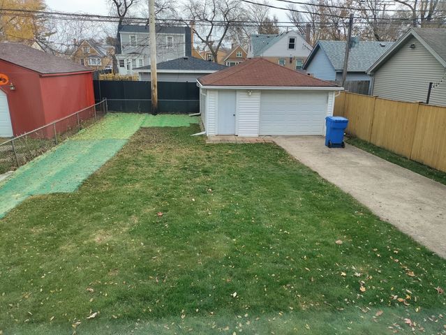 10455 S Spaulding Avenue, Chicago, IL 60655