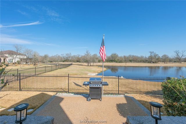 4754 Stonebriar Circle, College Station, TX 77845