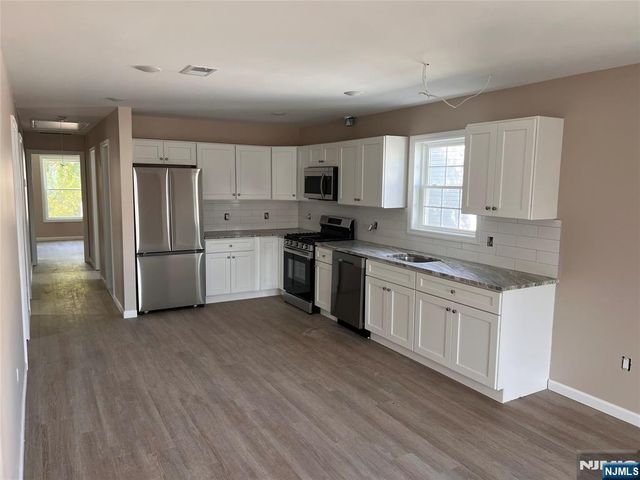 63 5th Street, Paterson, NJ 07522