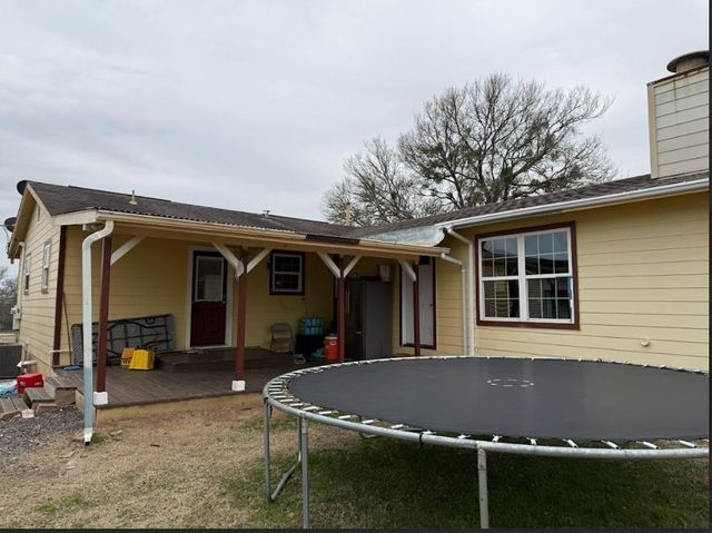 622 Longhollow RD, Dale, TX 78616