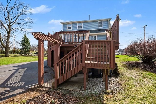 2550 Norton Street, Irondequoit, NY 14609