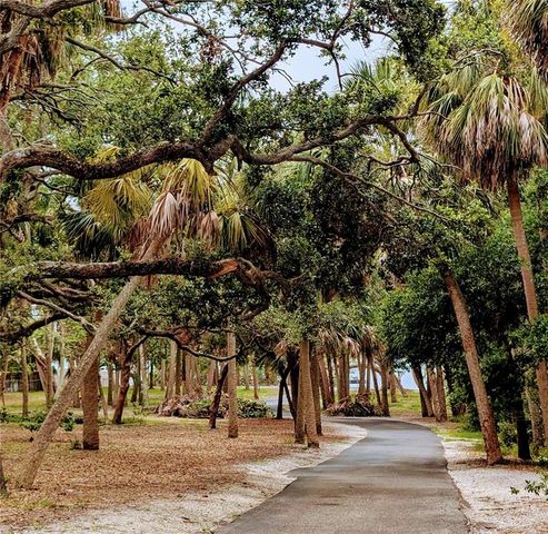 8260 32ND AVENUE N, St Petersburg, FL 33710
