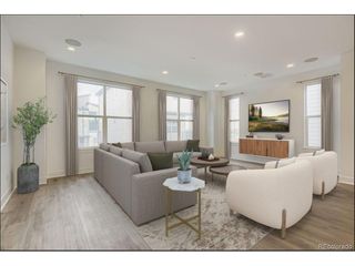 10886 E Hinsdale Cir, Centennial, CO 80112