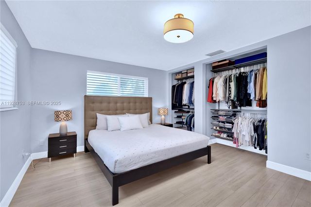 8265 SW 149th Dr, Palmetto Bay, FL 33158