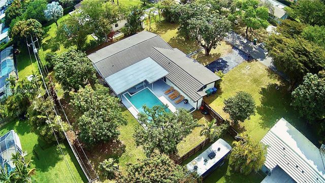 8265 SW 149th Dr, Palmetto Bay, FL 33158