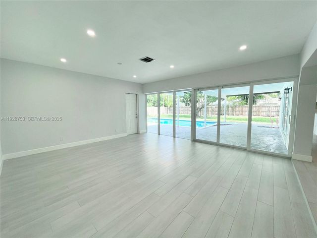 8265 SW 149th Dr, Palmetto Bay, FL 33158