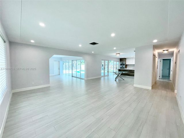 8265 SW 149th Dr, Palmetto Bay, FL 33158