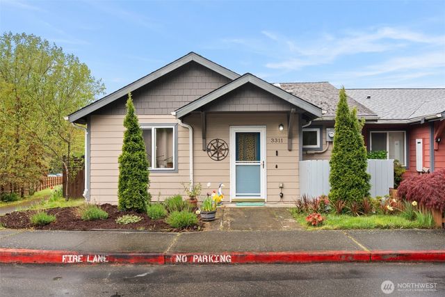 3311 New Hope Circle, Bremerton, WA 98312
