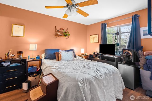 3311 New Hope Circle, Bremerton, WA 98312