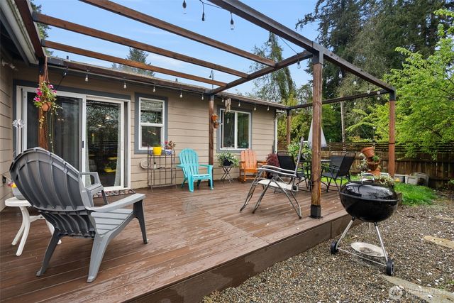 3311 New Hope Circle, Bremerton, WA 98312