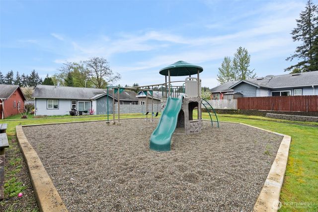 3311 New Hope Circle, Bremerton, WA 98312
