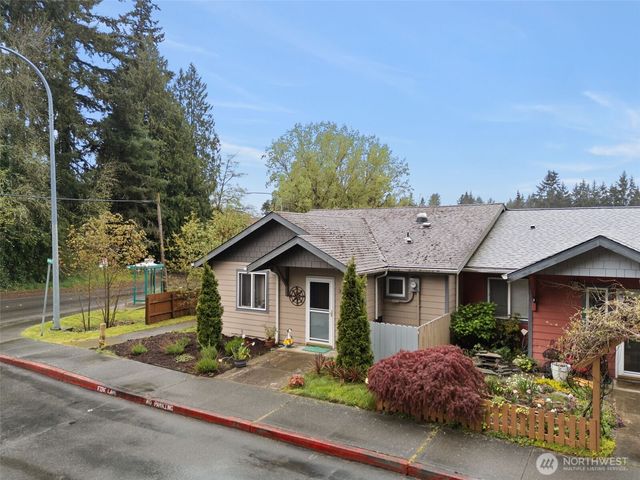 3311 New Hope Circle, Bremerton, WA 98312