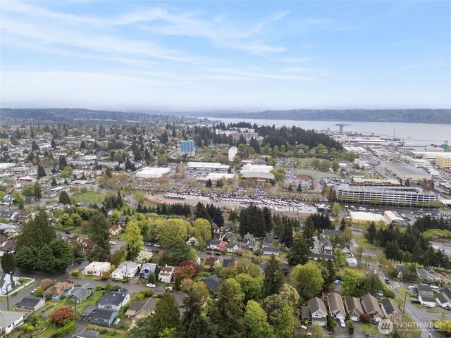 3311 New Hope Circle, Bremerton, WA 98312