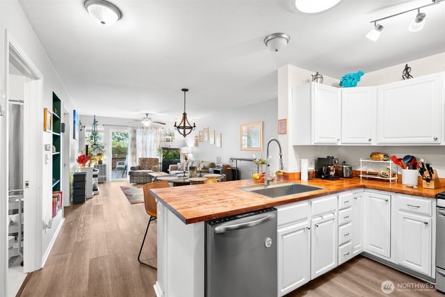 3311 New Hope Circle, Bremerton, WA 98312