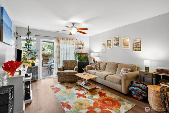 3311 New Hope Circle, Bremerton, WA 98312