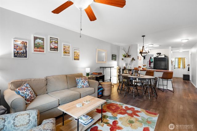 3311 New Hope Circle, Bremerton, WA 98312