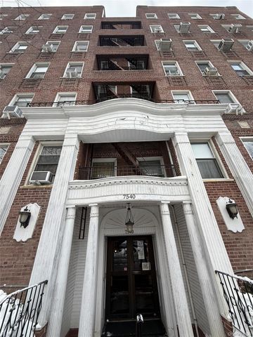 7540 Austin Street 5FL, Forest Hills, NY 11375