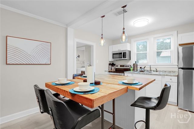 2110 Louisiana Avenue, Savannah, GA 31404