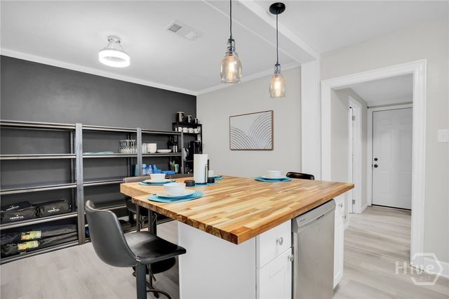 2110 Louisiana Avenue, Savannah, GA 31404