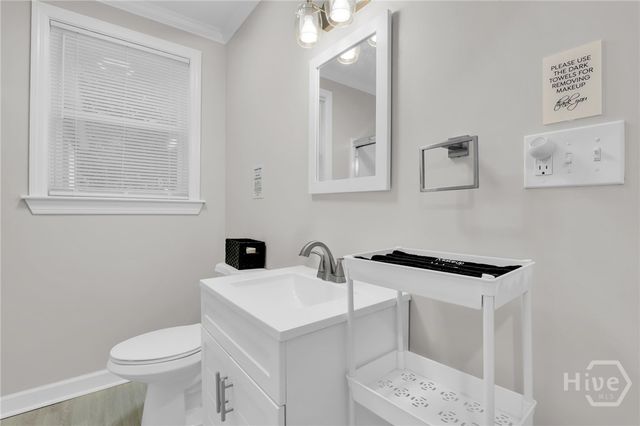 2110 Louisiana Avenue, Savannah, GA 31404