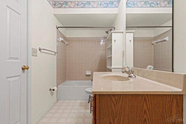 4002 Resolute Circle, Colerain Twp, OH 45252