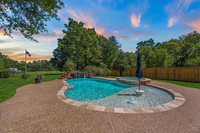 16024 Rabon Chapel Road, Montgomery, TX 77316