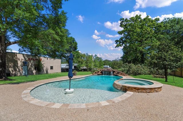 16024 Rabon Chapel Road, Montgomery, TX 77316
