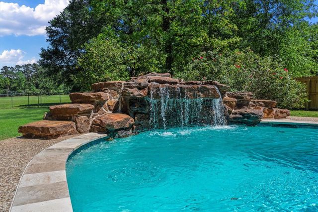 16024 Rabon Chapel Road, Montgomery, TX 77316