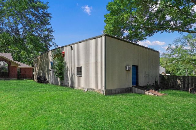 16024 Rabon Chapel Road, Montgomery, TX 77316
