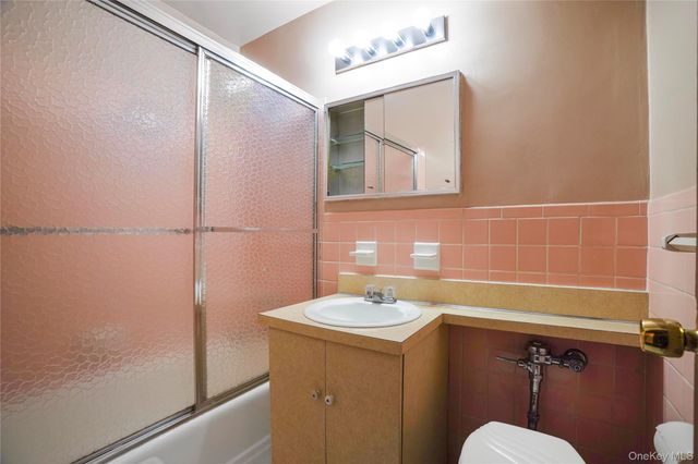 151-31 88th Street 1C, Howard Beach, NY 11414