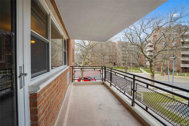 151-31 88th Street 1C, Howard Beach, NY 11414