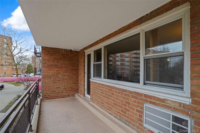 151-31 88th Street 1C, Howard Beach, NY 11414