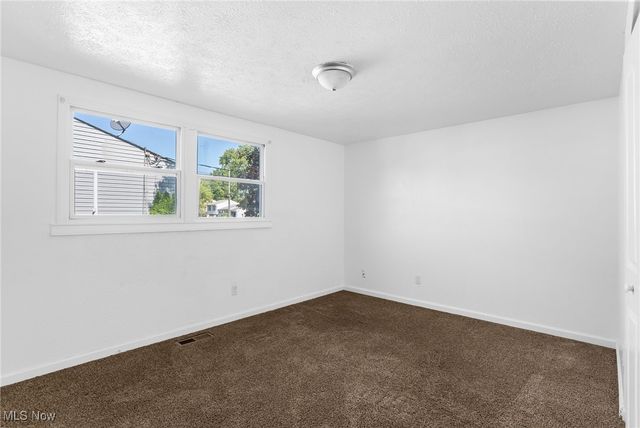 200 Hamrock Drive, Campbell, OH 44405