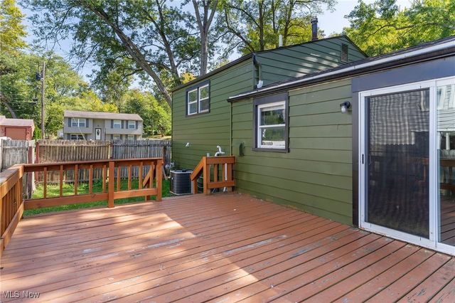 200 Hamrock Drive, Campbell, OH 44405