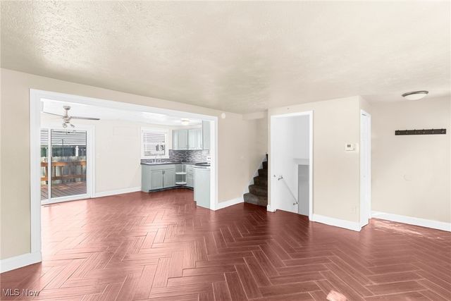 200 Hamrock Drive, Campbell, OH 44405