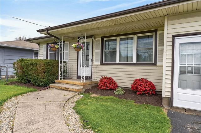 24 Bennett Ave, Irondequoit, NY 14609