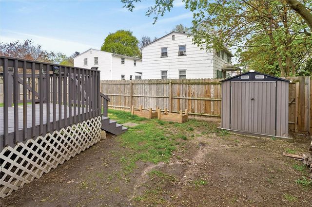 24 Bennett Ave, Irondequoit, NY 14609