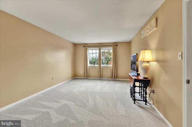 11 VALLEY DR, Birdsboro, PA 19508