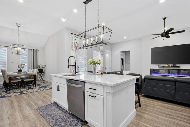 2261 Jackson Lane, Blanchard, OK 73010