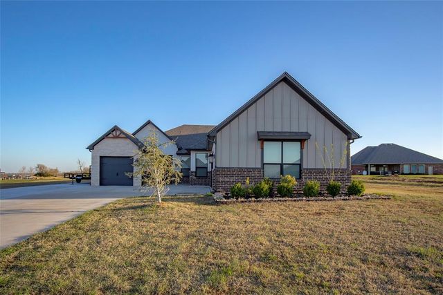 2261 Jackson Lane, Blanchard, OK 73010