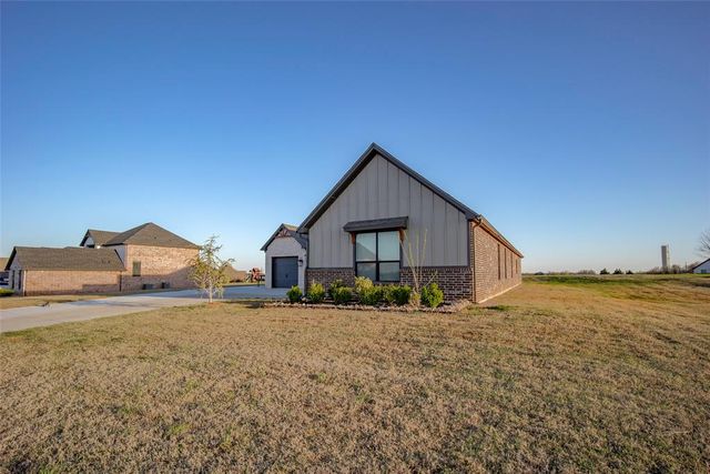 2261 Jackson Lane, Blanchard, OK 73010
