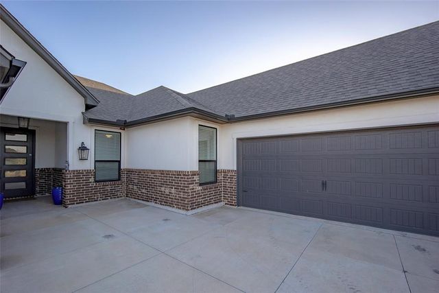 2261 Jackson Lane, Blanchard, OK 73010